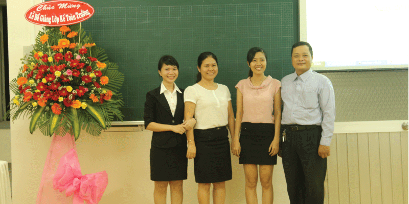 lễ bế giảng kế toán trưởng
